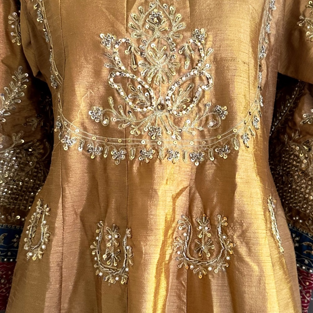 Embellished Golden Brown Traditional Evening Dress - Picture 4 of 14